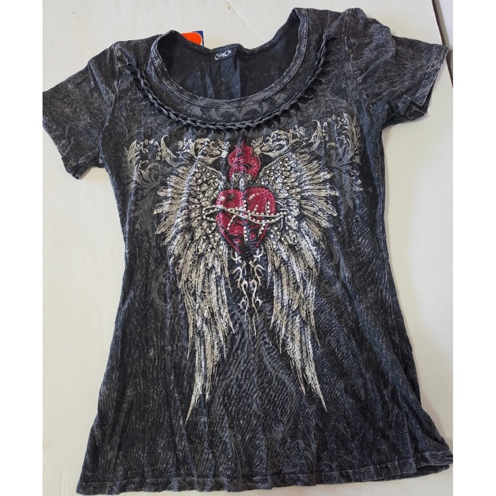 Cotty On Y2k Vintage Gray Graphic Tee Bling Rhinestone Heart Wings Size M